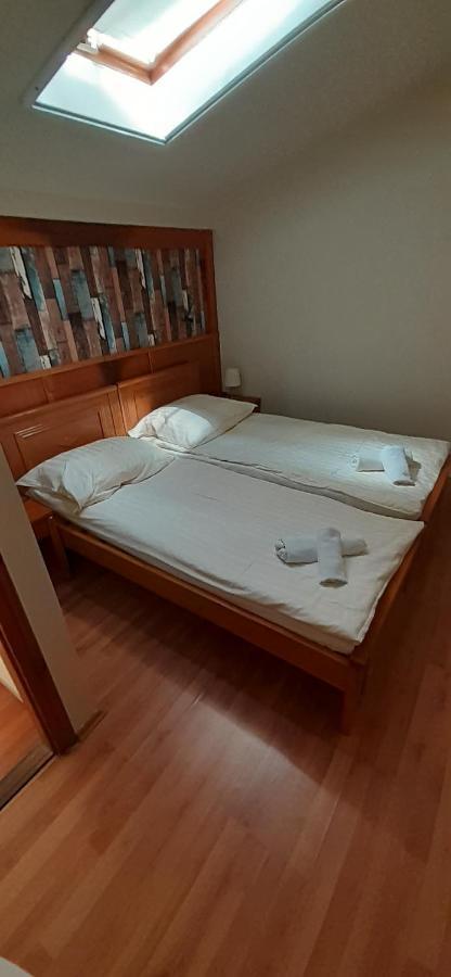 Kenguru Panzio Hotel Hodmezovasarhely Luaran gambar