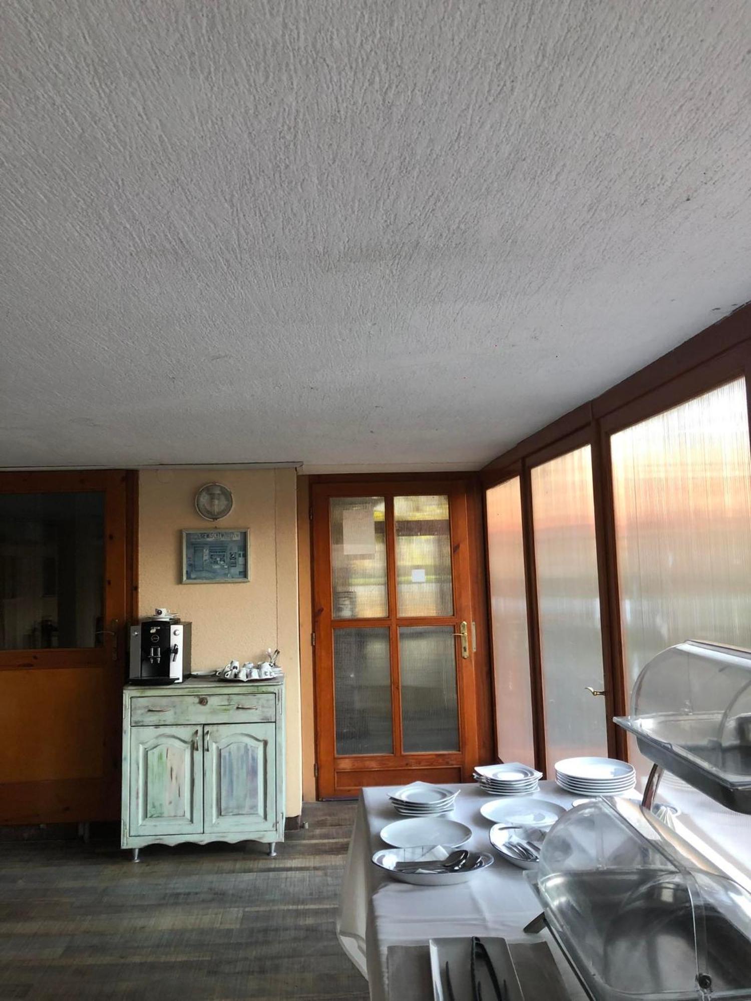 Kenguru Panzio Hotel Hodmezovasarhely Luaran gambar